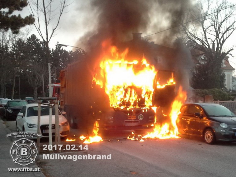 2017_02_14 - Muellwagenbrand