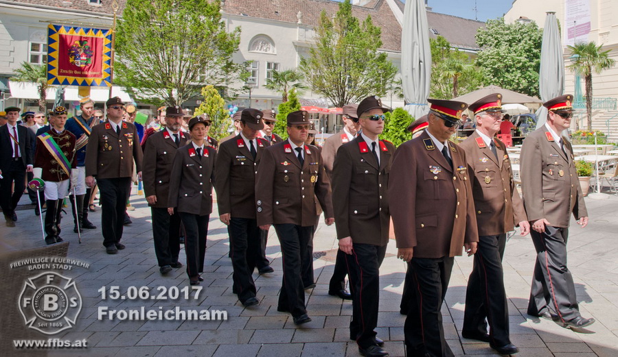 2017_06_15 Fronleichnam - FF Baden-Stadt
