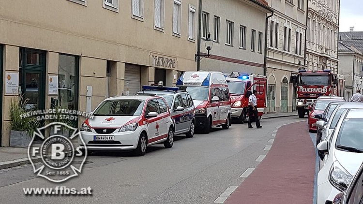 Türöffnung - Unfallverdacht in Wohnung / Freiw. Feuerwehr Baden-Stadt / www.ffbs.at
