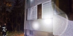 2017_11_04 - Verdacht auf Zimmerbrand nach Explosion in Wohnung in einer Wohnhausanlage in Baden - Foto: Stefan Schneider FF Baden-Stadt / www.ffbs.at