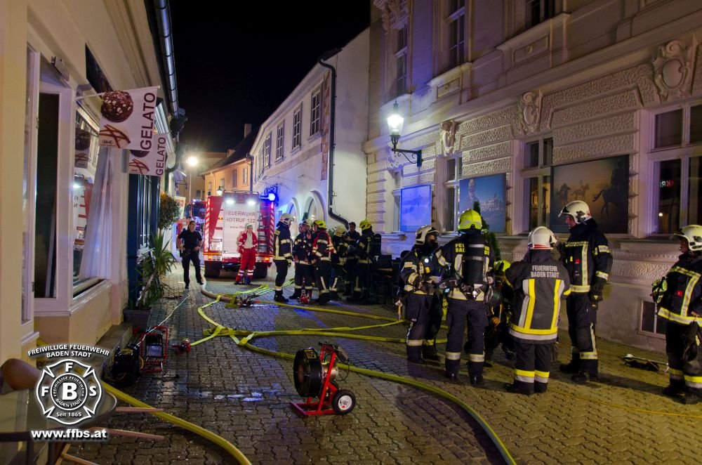 20180831 Geschäftslokalbrand Baden Fußgängerzone Foto: Christoph Hinterberger FF Baden-Stadt