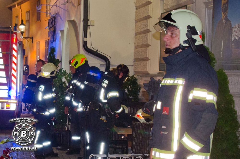20180831 Geschäftslokalbrand Baden Fußgängerzone Foto: Christoph Hinterberger FF Baden-Stadt