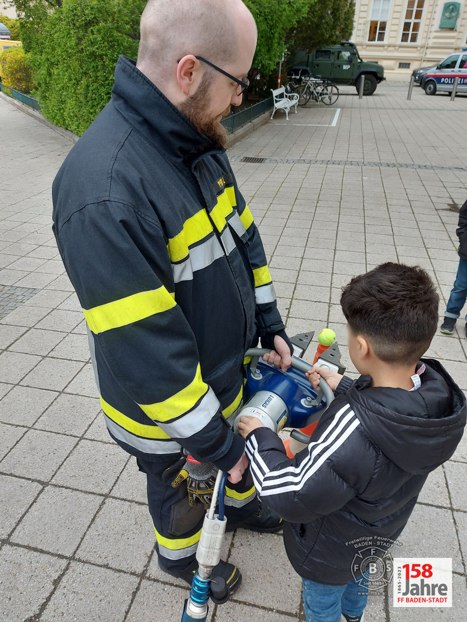 20230418 Sicherheitstage an Badener Volksschule Pfarrplatz