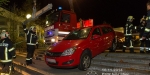 2014-11-10 PKW-Bergung - Pkw fuhr über Fussgängerstiege