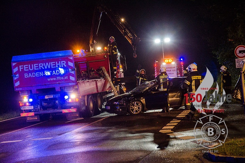 2015.06.23 - Verkehrsunfall LB210 X Siegenfelder Kreuzung