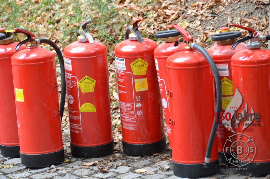 2015.09.03 - Richtiger Umgang mit tragbaren Feuerlöschern