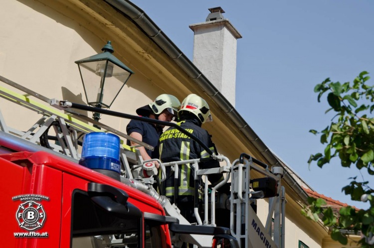 20170901 Sturmschaden Bundesreal-Gymnasium Frauengasse Foto: Manfred Mrvka / FF Baden-Stadt