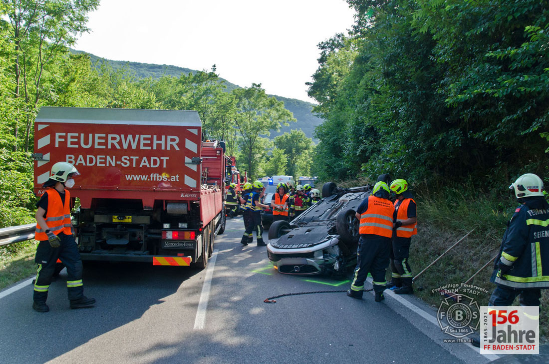 20210629 Verkehrsunfall auf der LB210 im Helenental