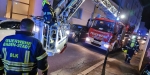 20220715 Brand auf Dachbalkon in Badener Wohnhausanlage