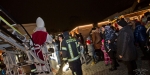 20191206 Freiw. Feuerwehr Baden-Stadt bringt den Nikolo zur Badener Adventmeile am Josefsplatz